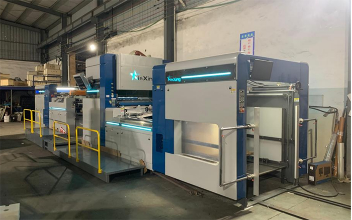 Xinxing laminating machine ZFM-1080RN deliver to Turkey